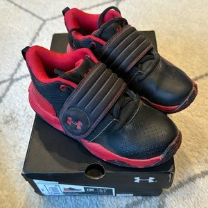 Under Armour Boys Sneakers 13